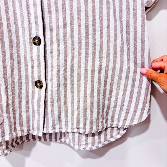 🌼NWOT🌼 REITMANS White and beige striped linen shirt - Picture 5 of 6